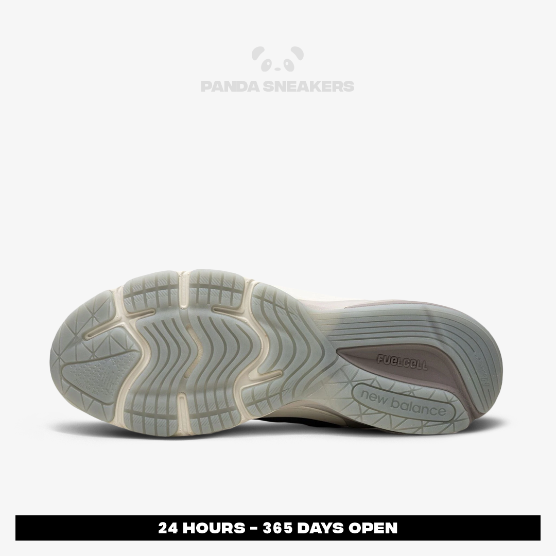 new balance nb 990v6 made in usa kith madison square garden new york rangers authentic new balance nb 990v6 made in usa kith madison square garden new york rangers authentic