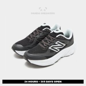 sepatu nb new balance fresh foam trainer black white sneakers authentic
