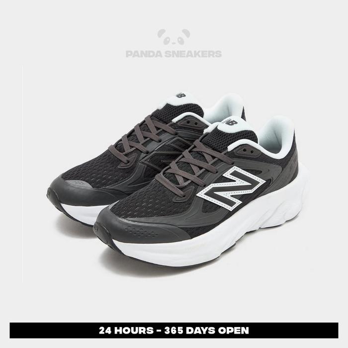 sepatu nb new balance fresh foam trainer black white sneakers authentic sepatu nb new balance fresh foam trainer black white sneakers authentic