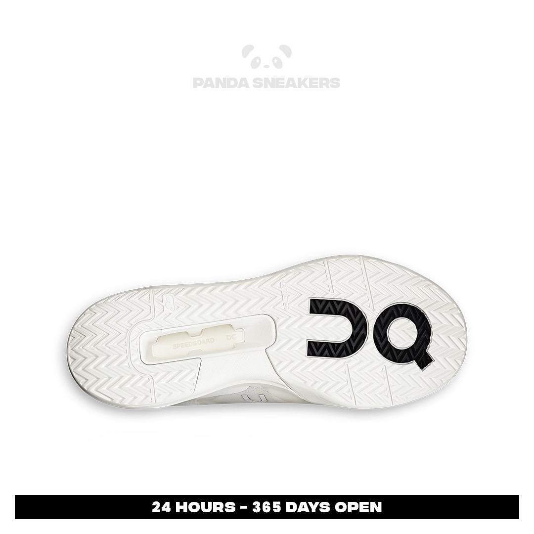 sepatu on cloud on the roger white sneakers casual olahraga wanita pria tennis padel gym outdoor indoor sepatu on cloud on the roger white sneakers casual olahraga wanita pria tennis padel gym outdoor indoor