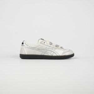 onitsuka tiger tokuten silver ribbon 02.jpeg